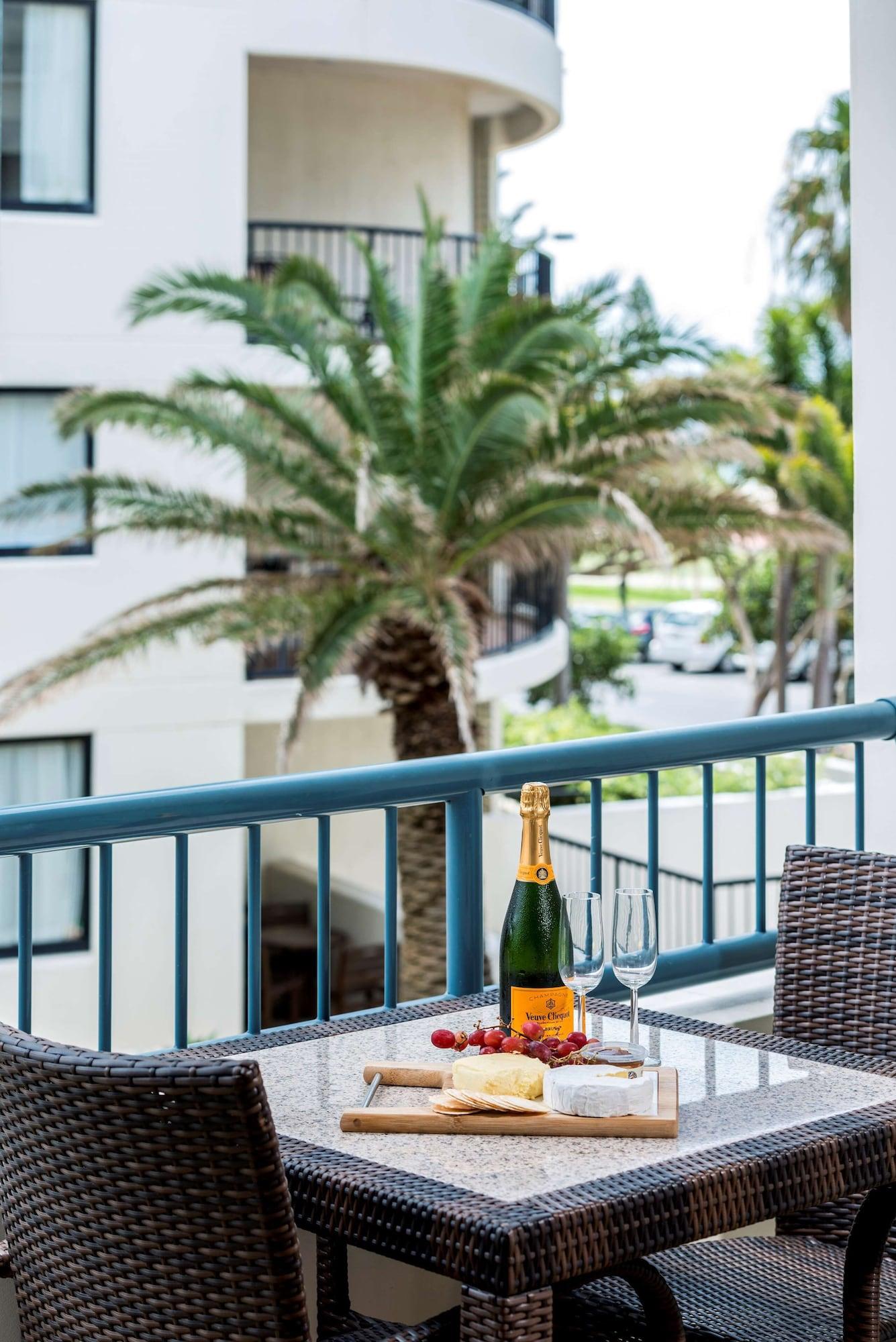 Oaks Gold Coast Calypso Plaza Suites Exteriör bild