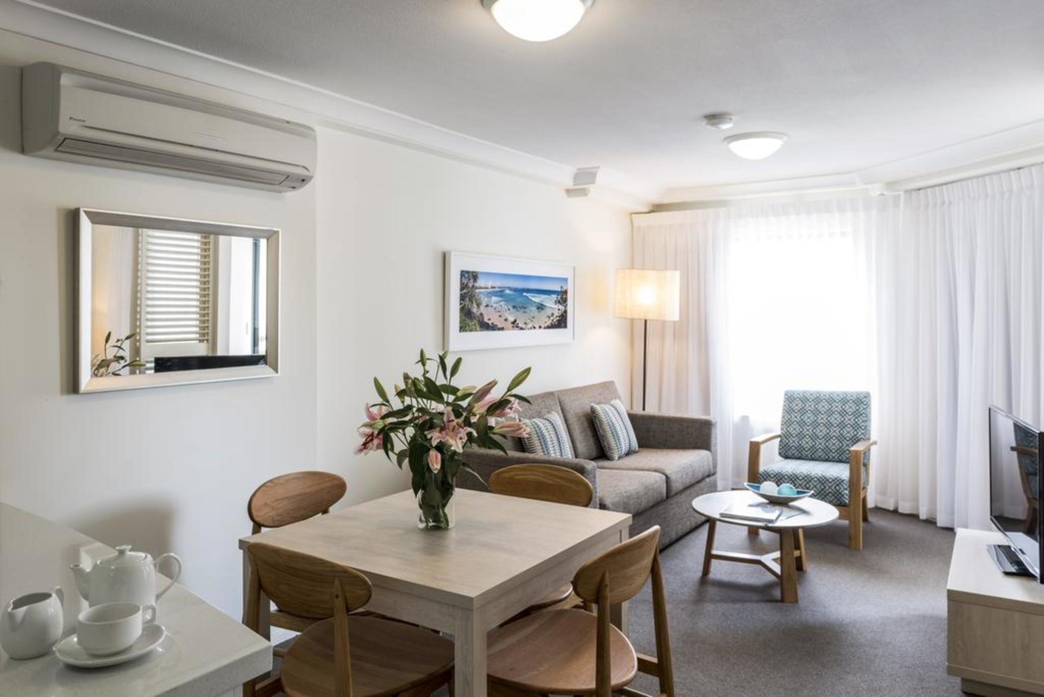 Oaks Gold Coast Calypso Plaza Suites Exteriör bild